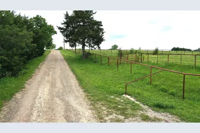 1601 County Road 3106, Bonham, TX 75418 - Photo 35