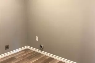 105 Oak Ridge Terrace, Weatherford, TX 76086 - Photo 9