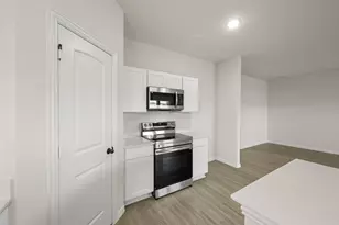 426 Rose Ave, Cleburne, TX 76033 - Photo 11