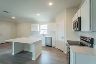 404 Rose Ave, Cleburne, TX 76033 - Photo 7