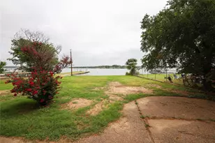250 Hightop St, Brownwood, TX 76801 - Photo 5