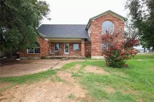 250 Hightop St, Brownwood, TX 76801 - Photo 3