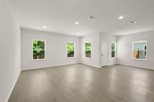 1605 Annabelle St, Cleburne, TX 76031 - Photo 5