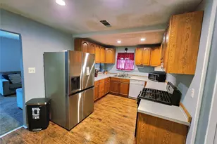 2908 Wilkinson Ave, Fort Worth, TX 76103 - Photo 13