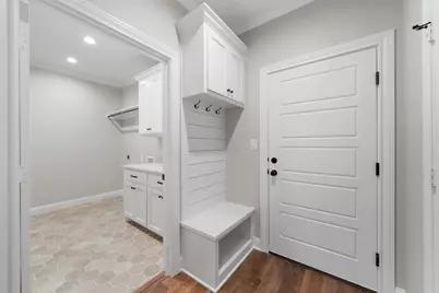 10221 Creekside Lane, Waco, TX 76712 - Photo 11