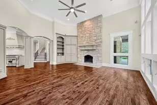 2910 Wellington Dr, Sherman, TX 75092 - Photo 9