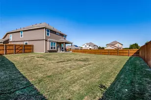 400 Livingston Dr, DeSoto, TX 75115 - Photo 25