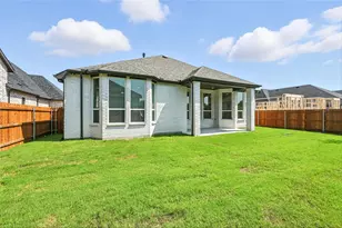 532 Lockhart St, Waxahachie, TX 75165 - Photo 23