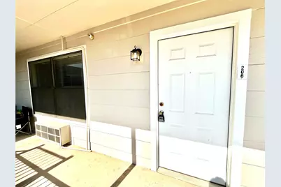 701 W Sycamore Street #206, Denton, TX 76201 - Photo 3
