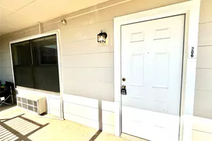 701 W Sycamore St, Denton, TX 76201 - Photo 3