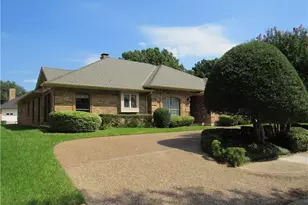 6711 Lovington Dr, Dallas, TX 75252 - Photo 1