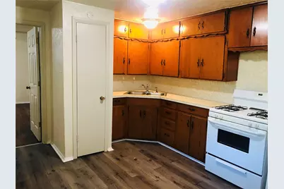 518 W Sycamore Street, Denton, TX 76201 - Photo 1