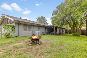 217 W Grady St, Blooming Grove, TX 76626 - Photo 27