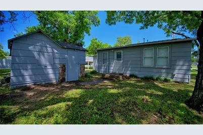 411 W Pine Street, Nocona, TX 76255 - Photo 37