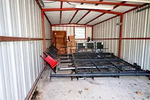 411 W Pine St, Nocona, TX 76255 - Photo 21