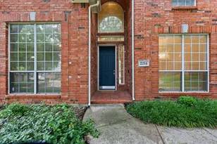 2214 Woods Edge Ct, Corinth, TX 76210 - Photo 3