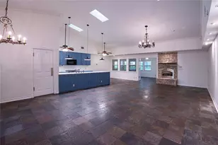 525 SE 31st St, Paris, TX 75460 - Photo 9