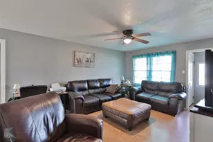934 Burger St, Abilene, TX 79603 - Photo 5