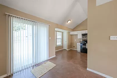 4756 Hollow Tree Drive, Arlington, TX 76018 - Photo 11