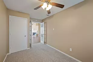 4756 Hollow Tree Dr, Arlington, TX 76018 - Photo 9