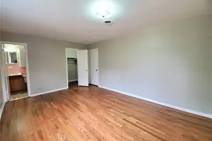 2115 Glenwood Ln, Denton, TX 76209 - Photo 11