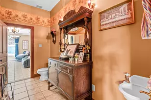 1303 W Main St, Waxahachie, TX 75165 - Photo 9