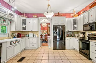 1303 W Main St, Waxahachie, TX 75165 - Photo 11