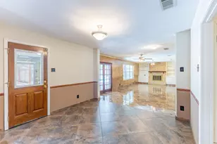 2418 Ingleside Dr, Grand Prairie, TX 75050 - Photo 17