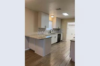 4404 Bobbie Ann Drive, Granbury, TX 76049 - Photo 5