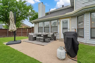 303 Hopewell Street, Grand Prairie, TX 75052 - Photo 25