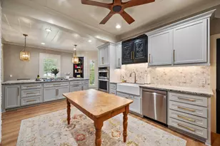 1111 Governors Dr, Corsicana, TX 75110 - Photo 15