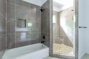 1014 Trinity St, Cleburne, TX 76031 - Photo 13