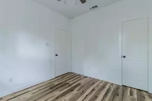 1014 Trinity St, Cleburne, TX 76031 - Photo 15