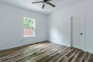 1014 Trinity St, Cleburne, TX 76031 - Photo 7