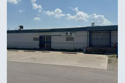 301 14th Street SE, Grand Prairie, TX 75051 - Photo 9