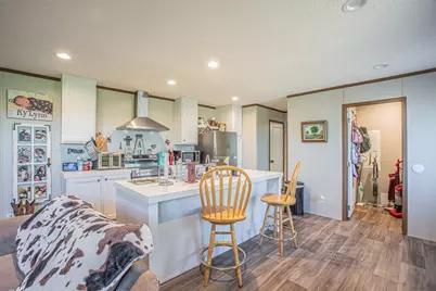 335 Overland Trail, Bridgeport, TX 76426 - Photo 11