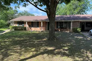 1141 Bowie St, Sulphur Springs, TX 75482 - Photo 1