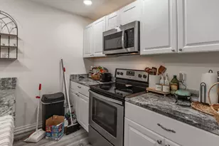 1100 Hillburn Dr, Dallas, TX 75217 - Photo 9