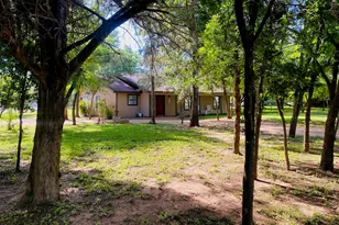 185 East St, Buffalo Gap, TX 79508 - Photo 3