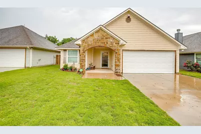 228 Lovers Path Drive, Springtown, TX 76082 - Photo 3