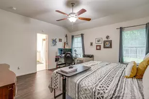 228 Lovers Path Dr, Springtown, TX 76082 - Photo 23