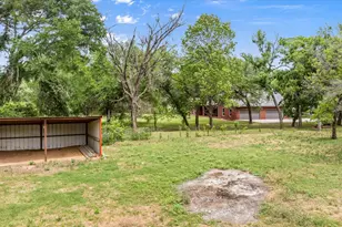 107 Pleasant Valley Ln, Weatherford, TX 76087 - Photo 3