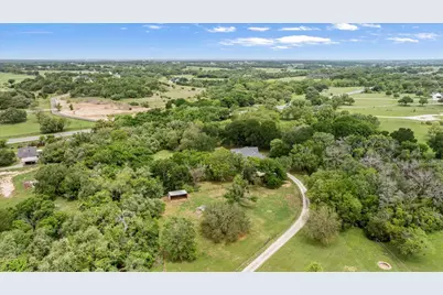 107 Pleasant Valley Lane, Weatherford, TX 76087 - Photo 5