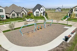 1009 Goldenrod Dr, Crowley, TX 76036 - Photo 29