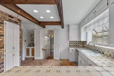 2409 Southbrook Court, Arlington, TX 76006 - Photo 13