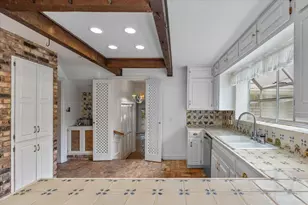 2409 Southbrook Ct, Arlington, TX 76006 - Photo 13