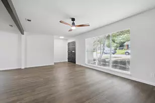 4512 Starlight Dr, Haltom City, TX 76117 - Photo 5