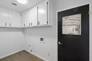 4512 Starlight Dr, Haltom City, TX 76117 - Photo 13