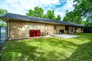 2100 Albert Broadfoot, Bonham, TX 75418 - Photo 9