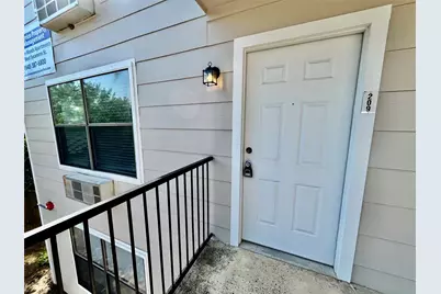 701 W Sycamore Street #209, Denton, TX 76201 - Photo 3
